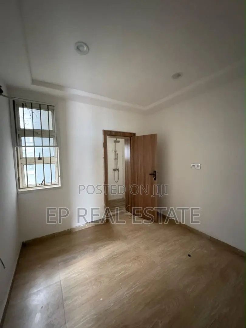 3bdrm Duplex in Karmo for rent