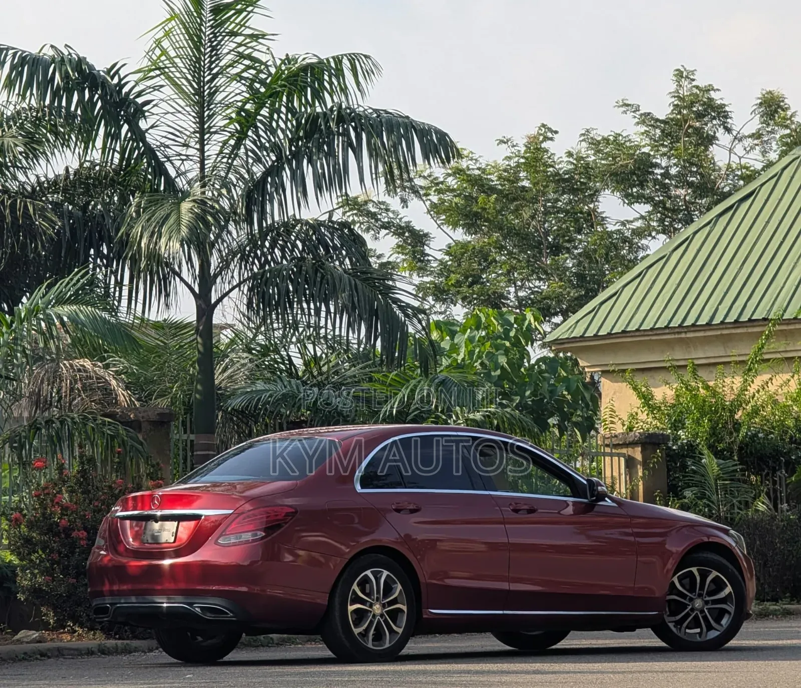 Mercedes-Benz C300 2016 Red
