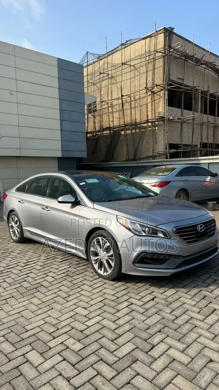 Hyundai Sonata Sport 2.0T 4dr Sedan (2.0L 4cyl Turbo 6A) 2015 Silver
