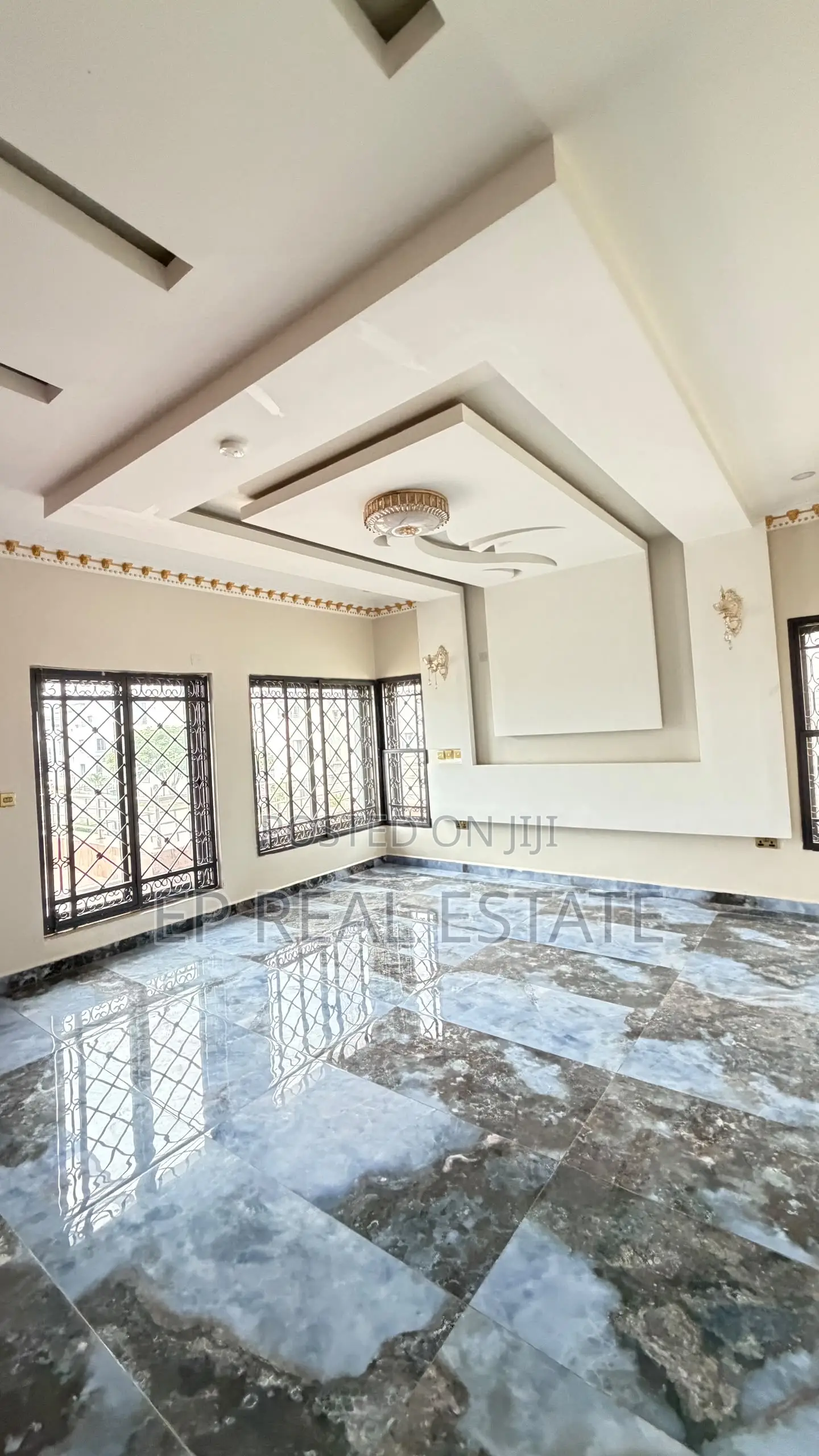 7bdrm Duplex in Apo District for rent