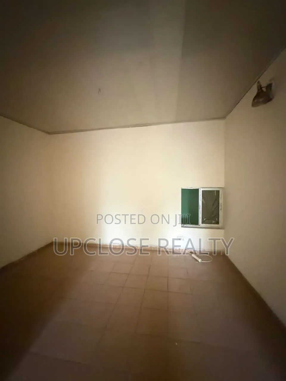 3bdrm Block of Flats in Zone 1 / Wuse for rent