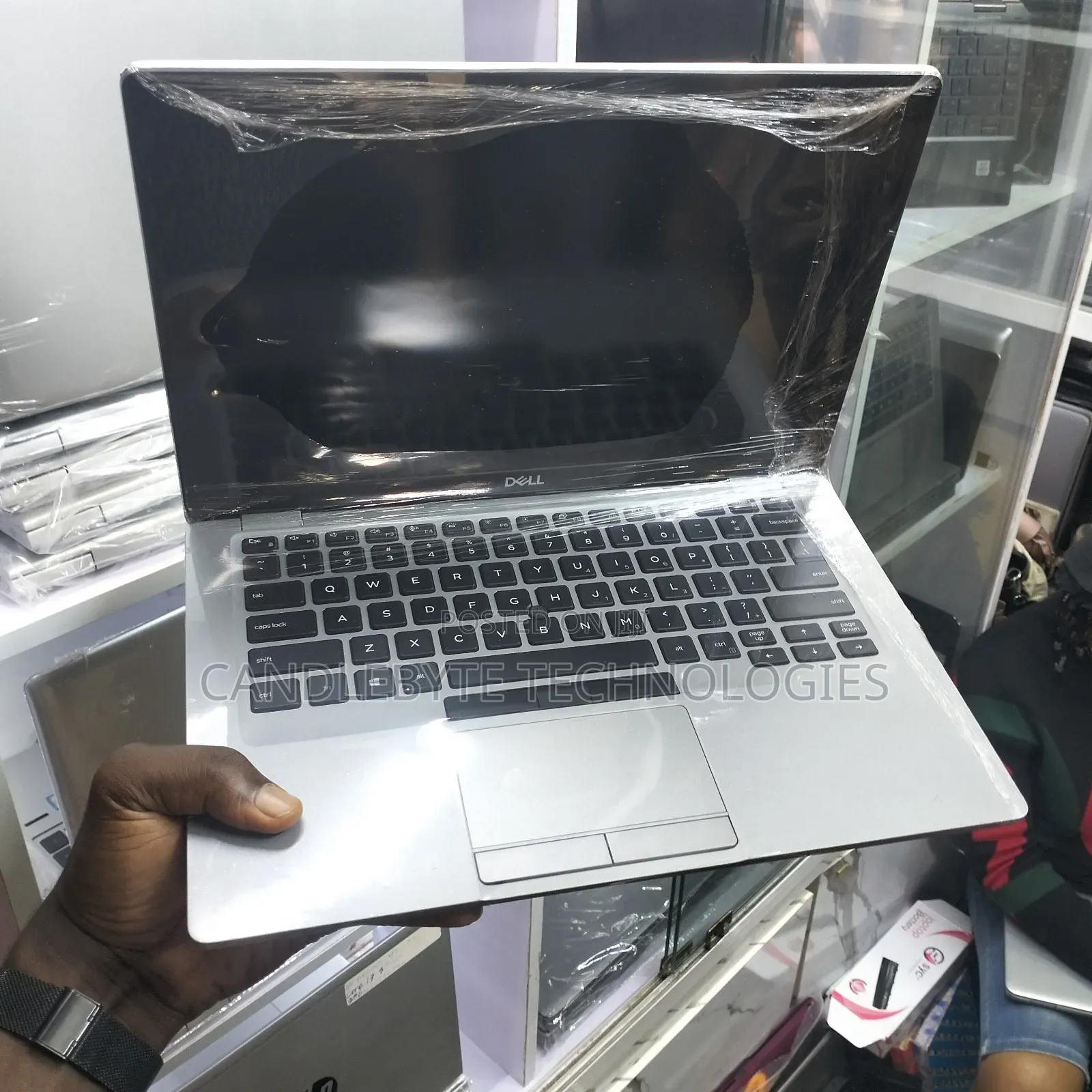 Laptop Dell Latitude 5411 16GB Intel Core i7 SSD 256GB