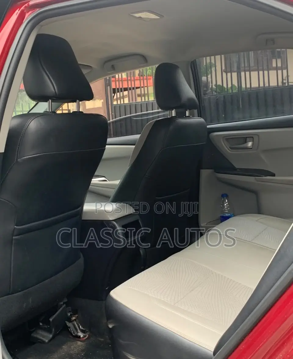 Toyota Camry 2016 Red