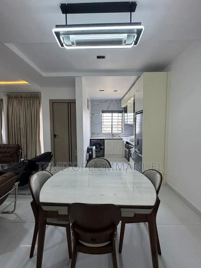 Furnished 2bdrm Apartment in Lekki Phase 1 for sale