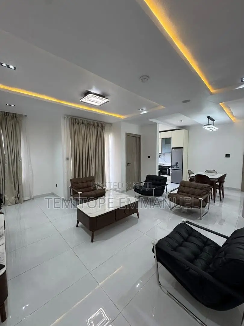 Furnished 2bdrm Apartment in Lekki Phase 1 for sale