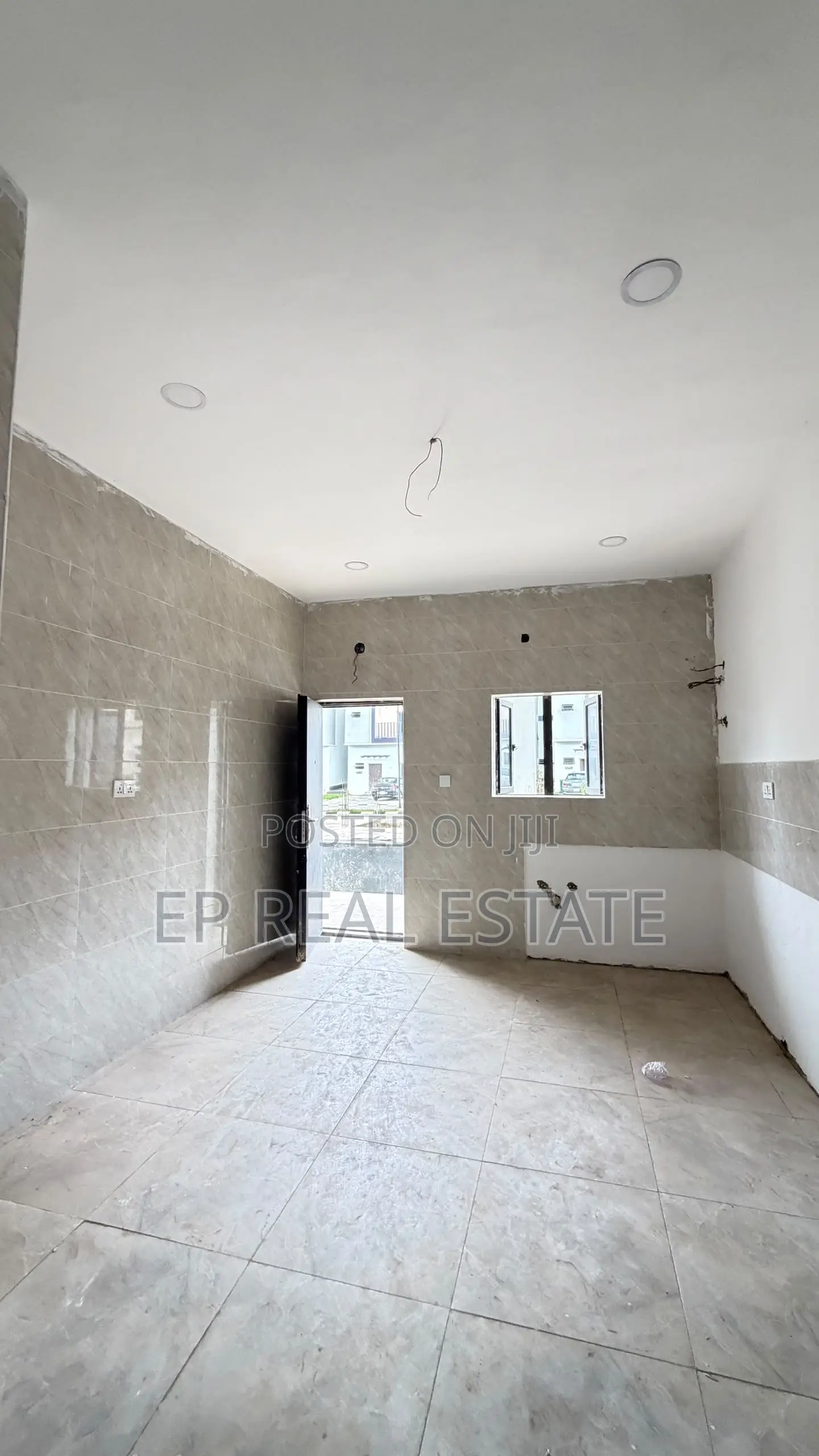 3bdrm Apartment in Apo District for sale