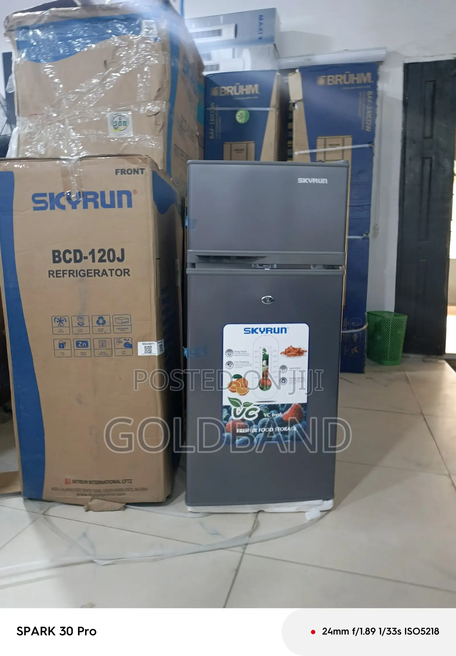 Reliable 120L Skyrun Refrigerator for Everyday Use