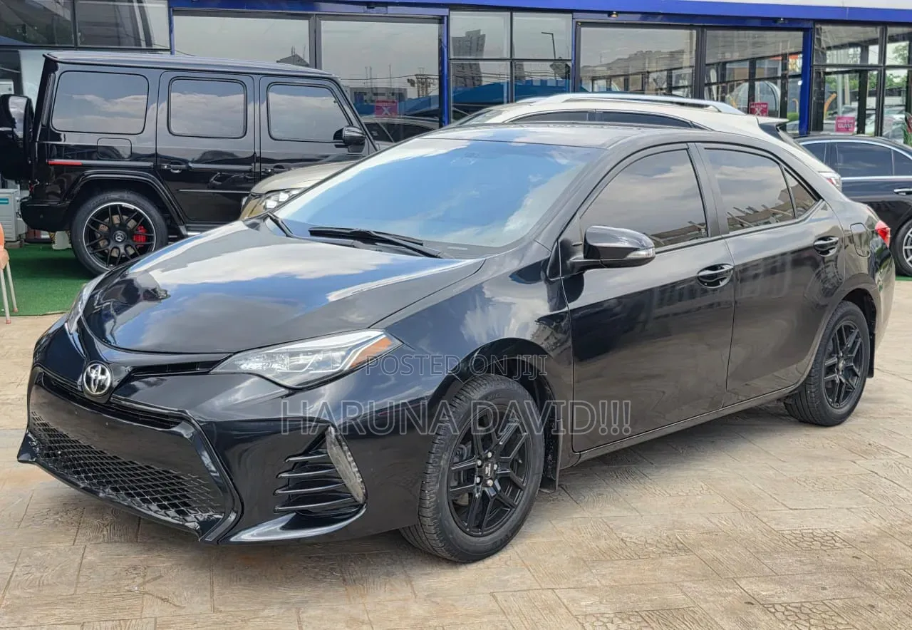 Toyota Corolla 2018 Black