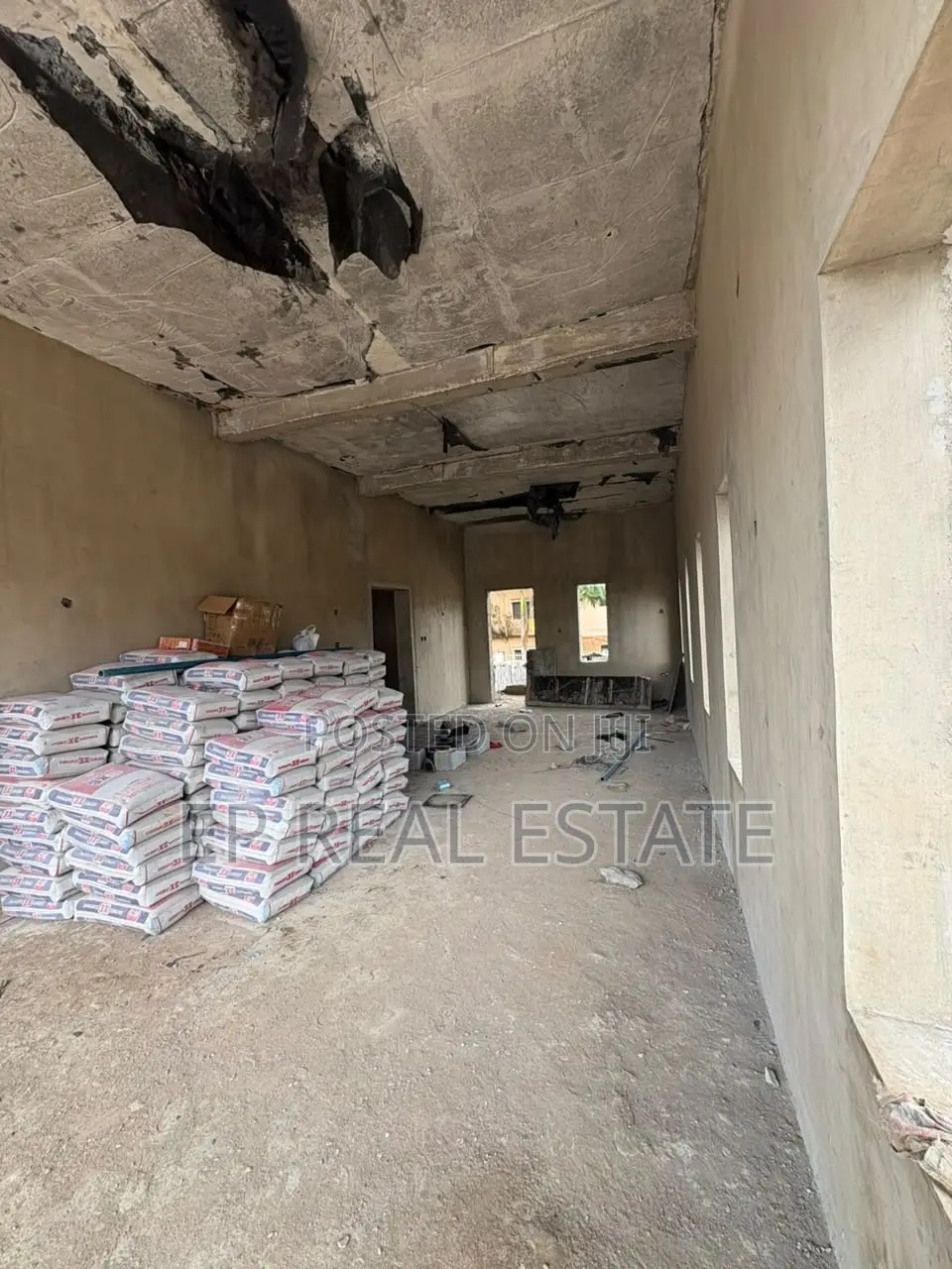 5bdrm Duplex in Asokoro for sale