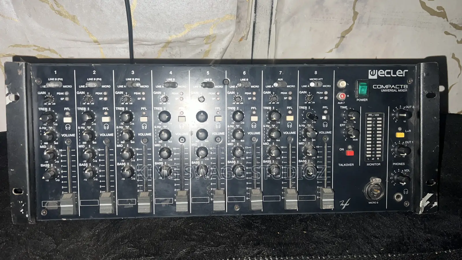Ecler Compact8 Universal Mixer