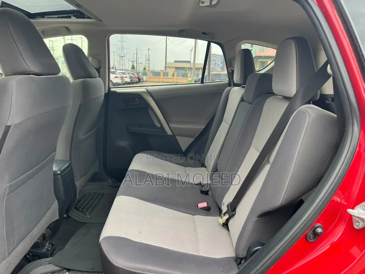 Toyota RAV4 XLE 4dr SUV (2.5L 4cyl 6A) 2014 Red