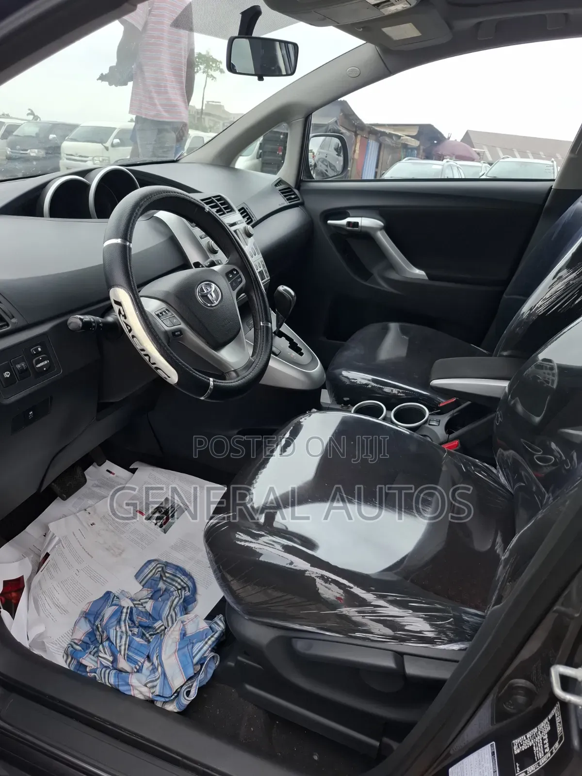 Toyota Verso 2013 Gray