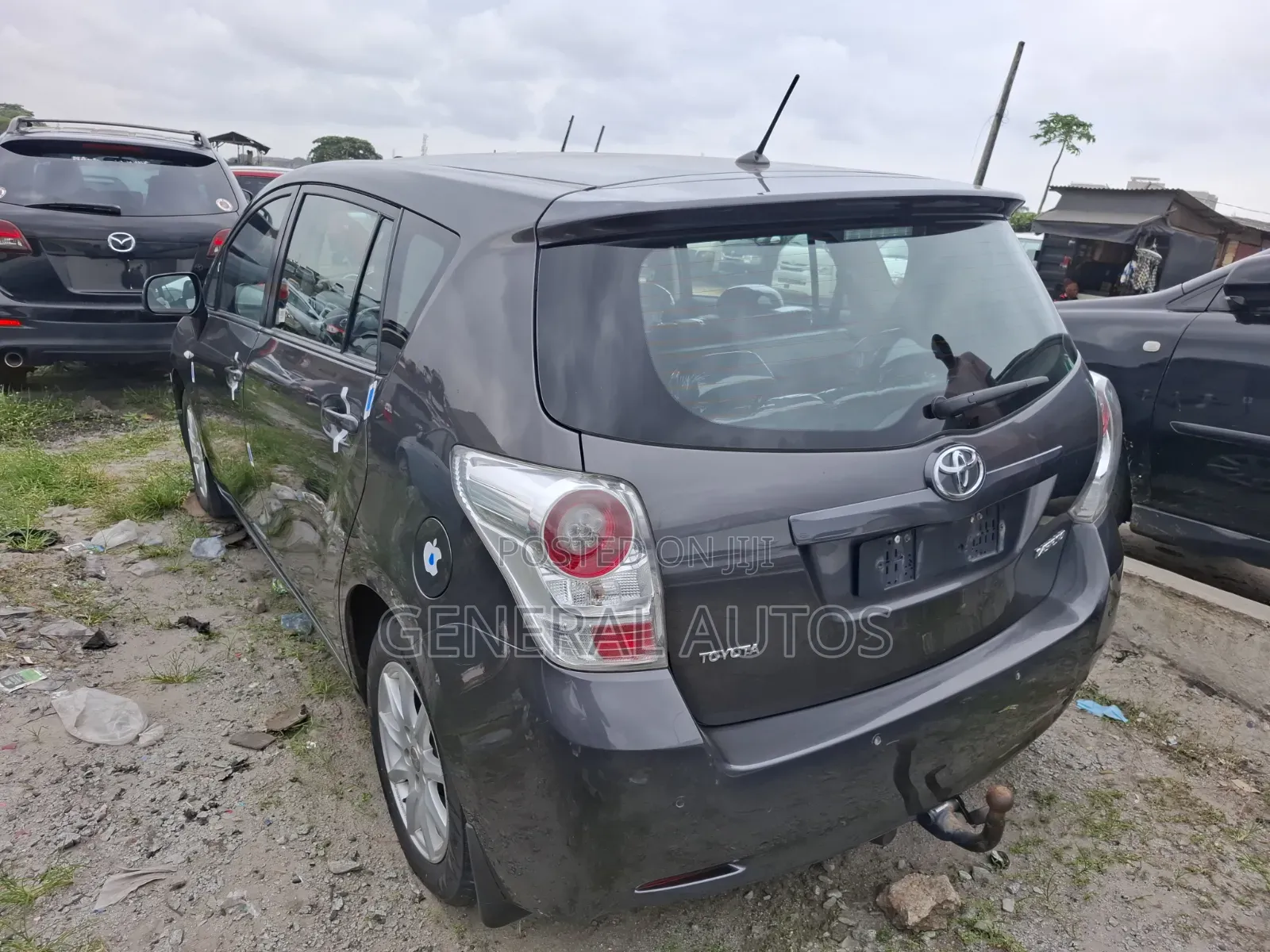 Toyota Verso 2013 Gray