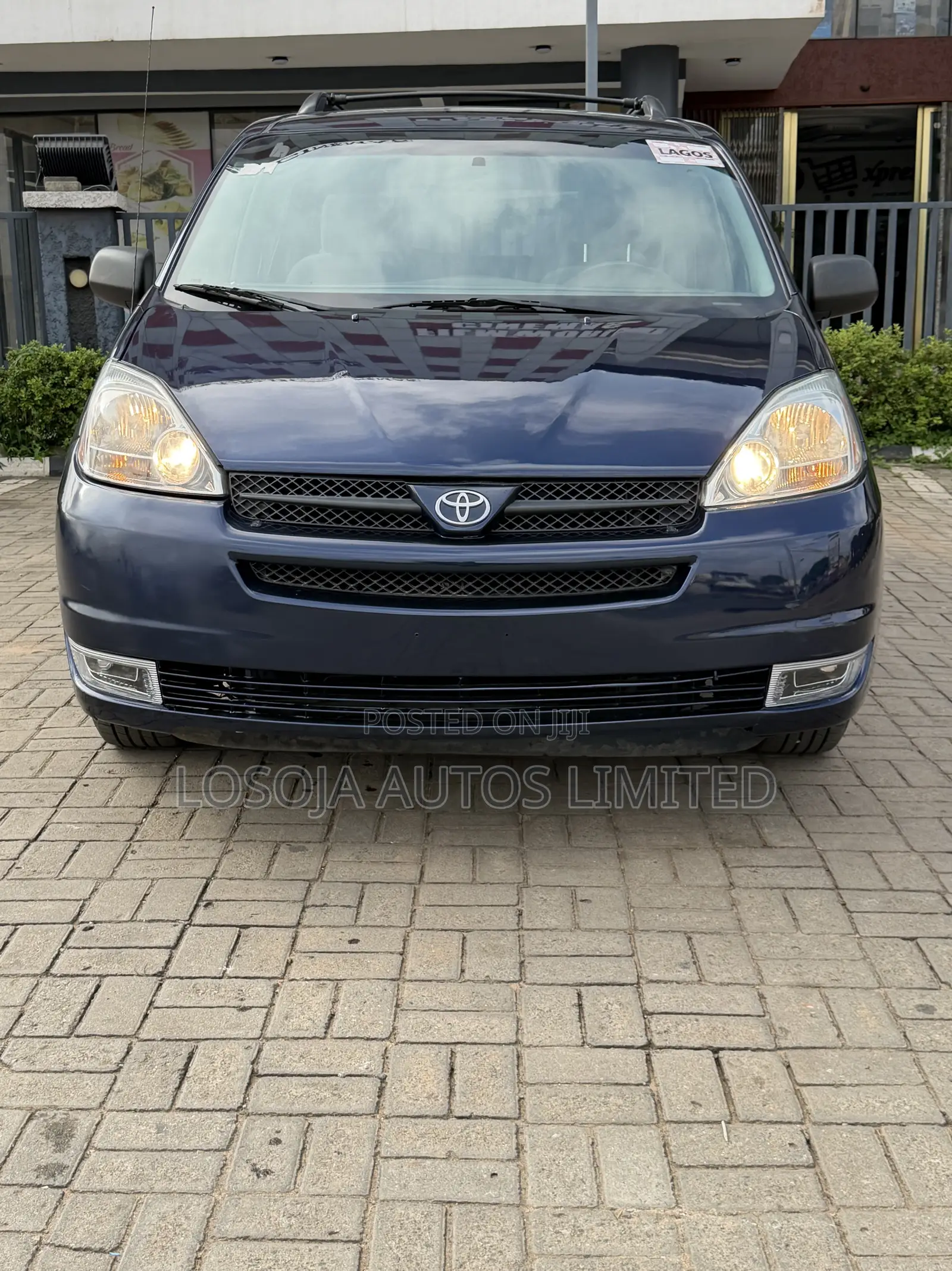 Toyota Sienna LE FWD (3.3L V6 5A) 2004 Blue