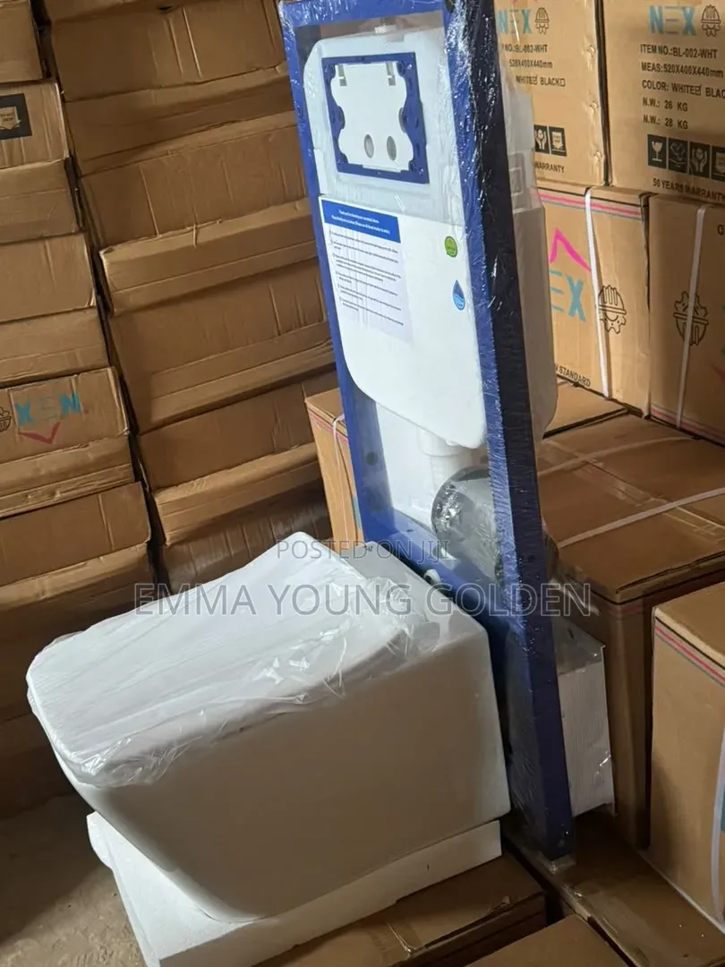 Square Condit WC Easy to Maintain