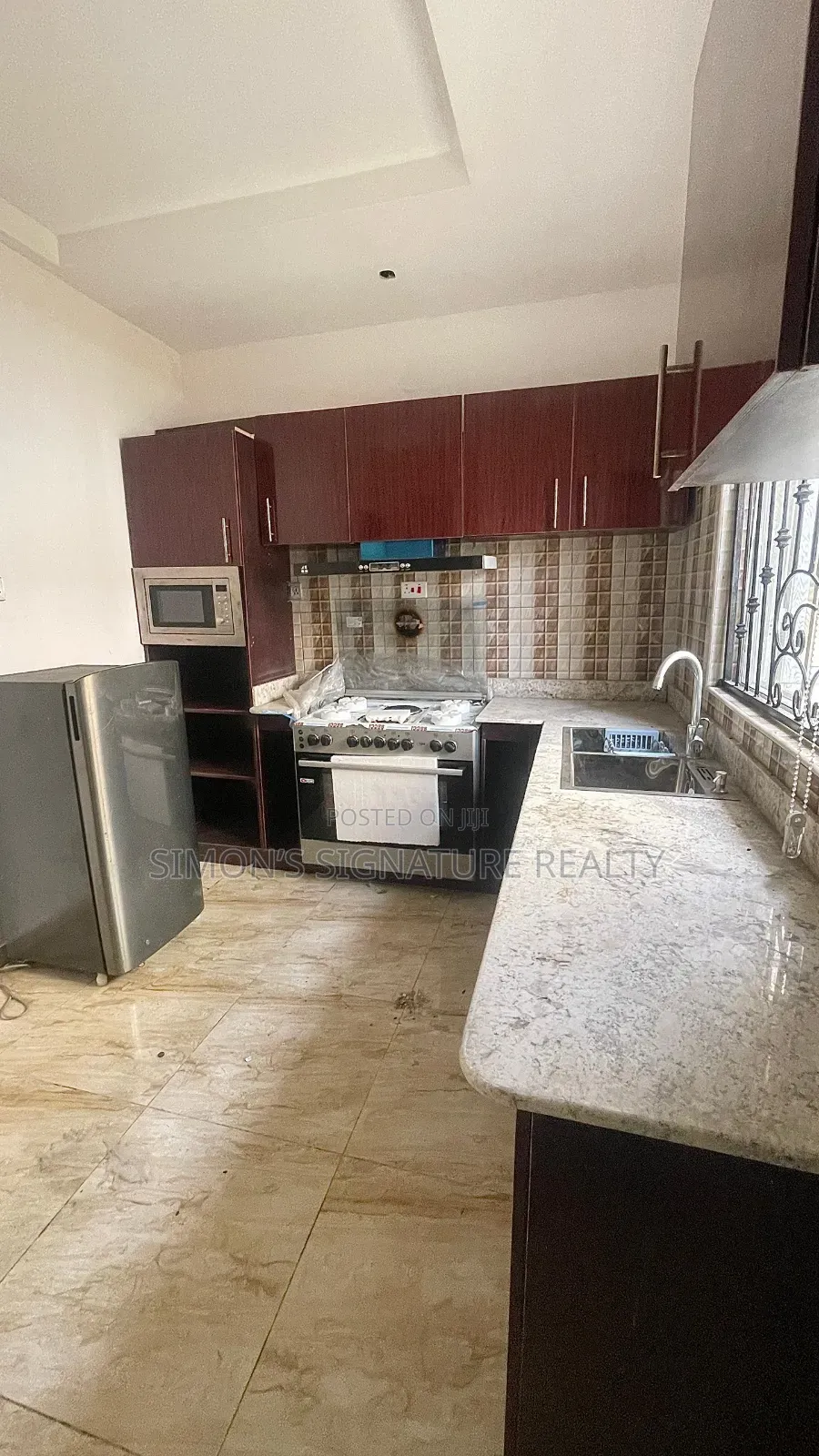 Furnished 5bdrm Duplex in Chevron for rent