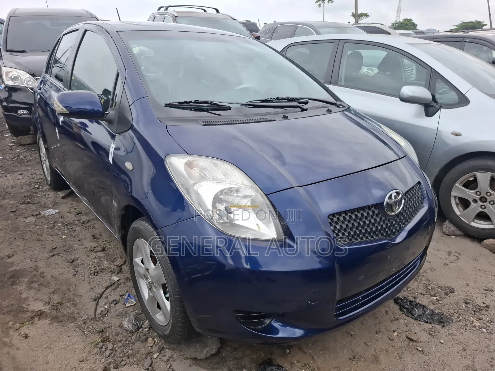 Toyota Yaris 2010 Blue