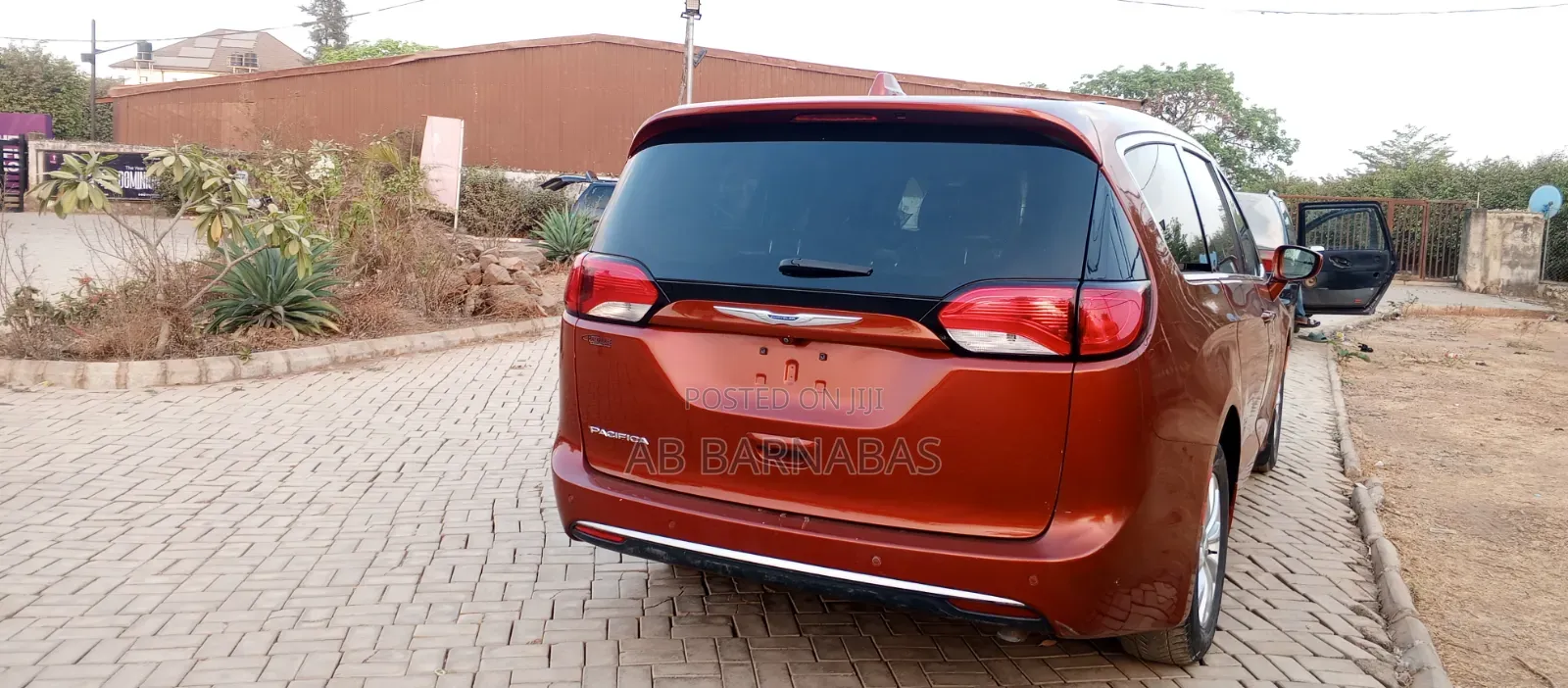 Chrysler Pacifica 2018 Red