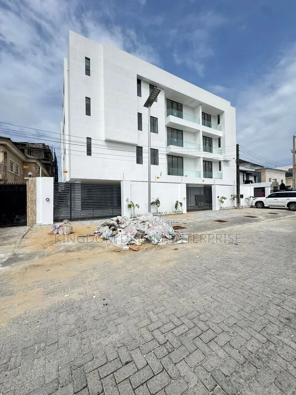 2bdrm Apartment in Oniru Victoria for sale