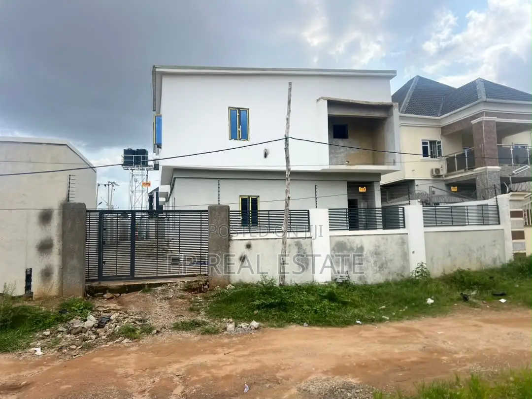 4bdrm Duplex in Kubwa for sale