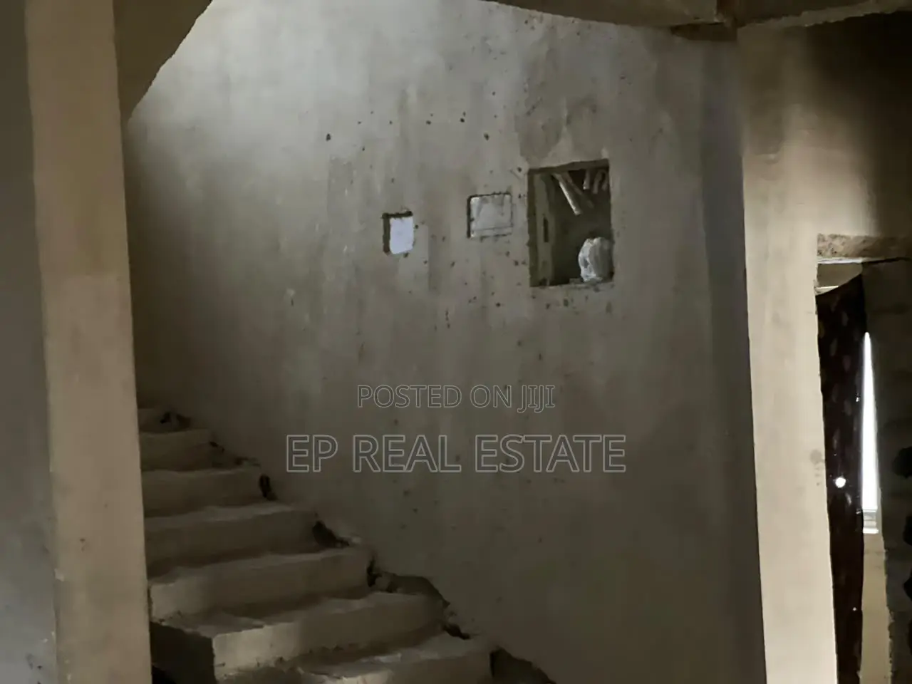 4bdrm Duplex in Kubwa for sale
