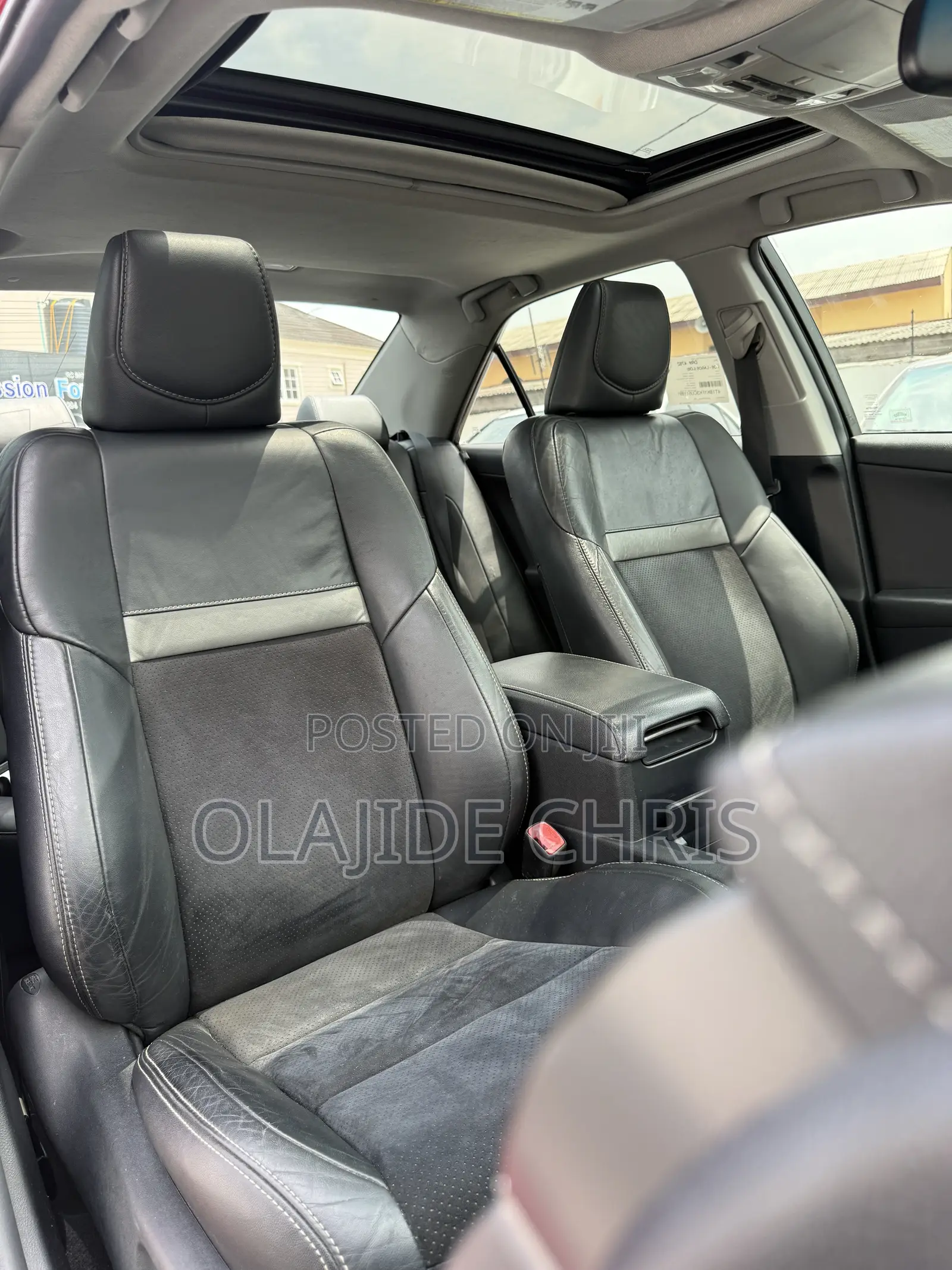 Toyota Camry SE V6 4dr Sedan (3.5L 6cyl 6A) 2012 Red