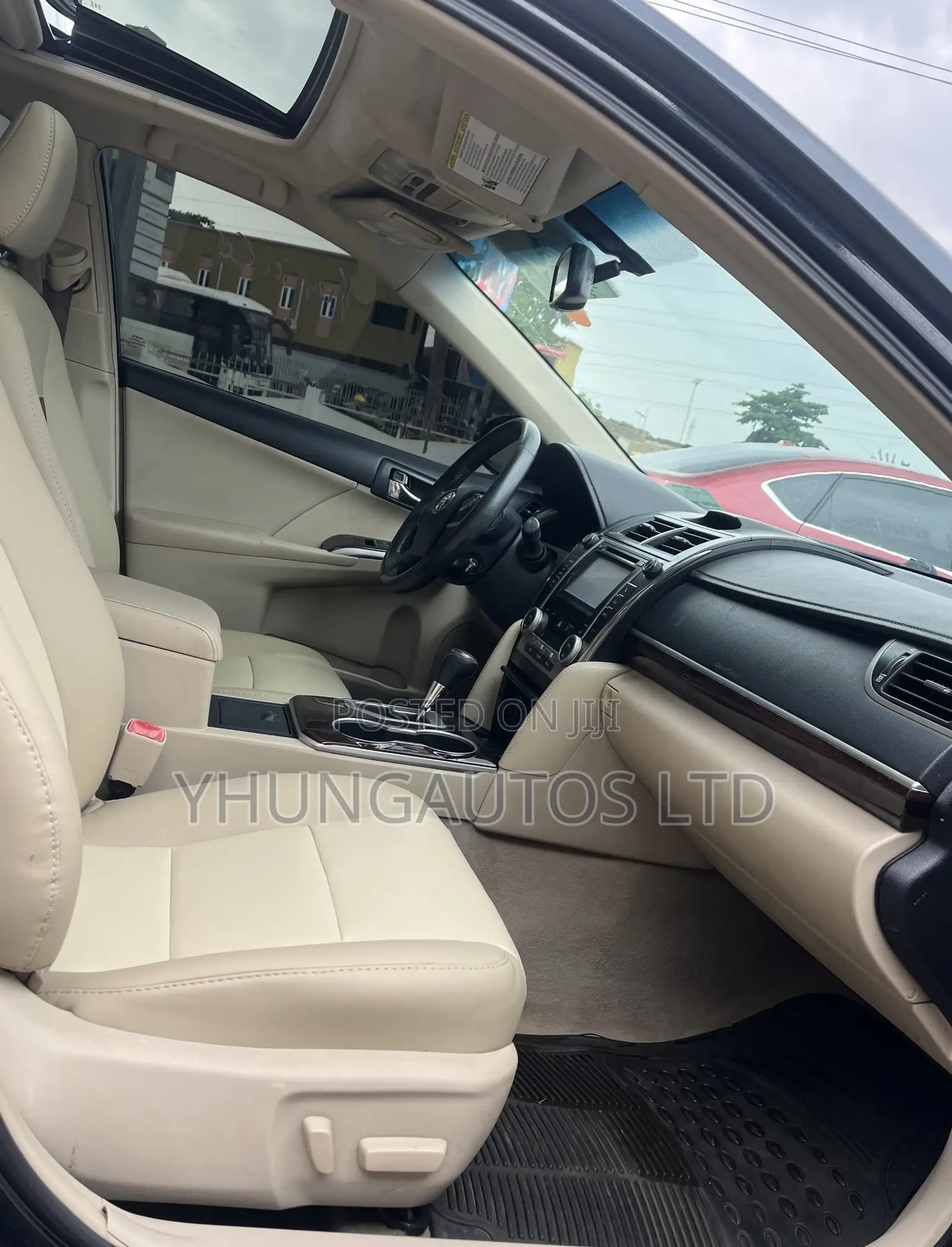 Toyota Camry XLE 4dr Sedan (2.5L 4cyl 6A) 2013 Black