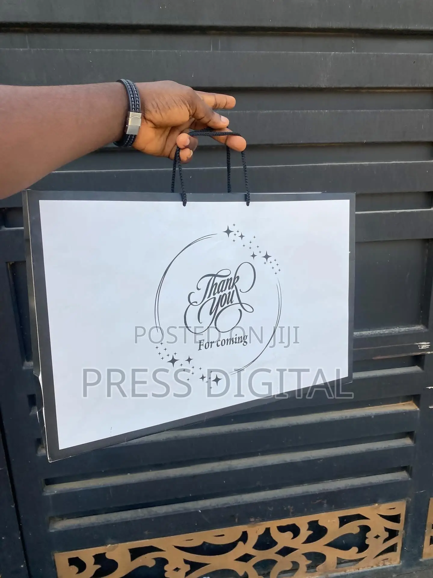 900 Grams Thickness of Laanscape Paper Bag