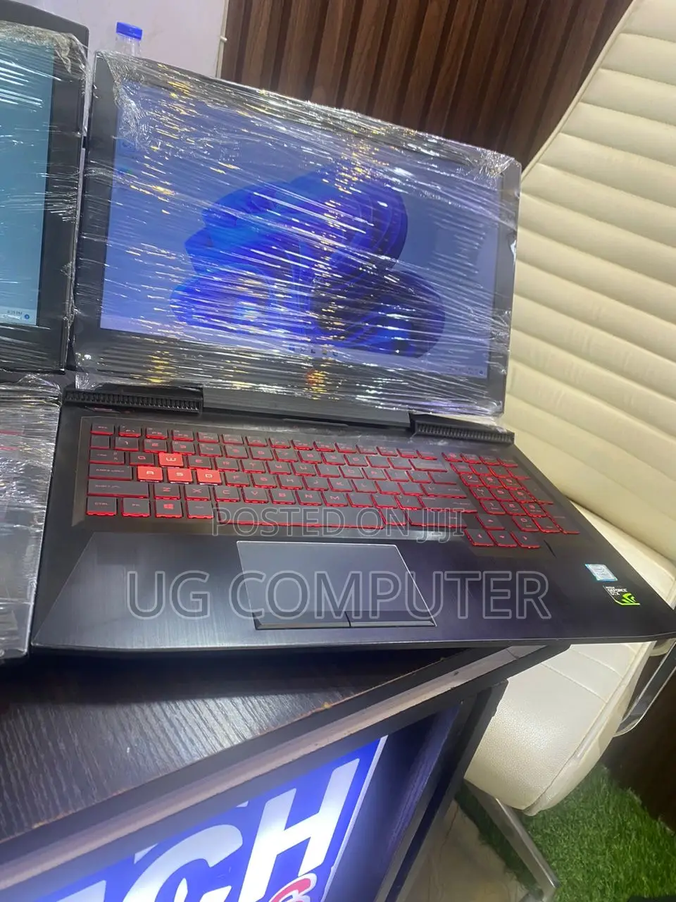 New Laptop HP Omen 15 8GB Intel Core i5 SSD 256GB