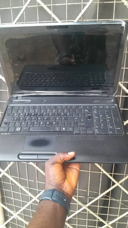 New Laptop HP ProBook 640 G3 8GB Intel Core i5 HDD+SSD 500GB