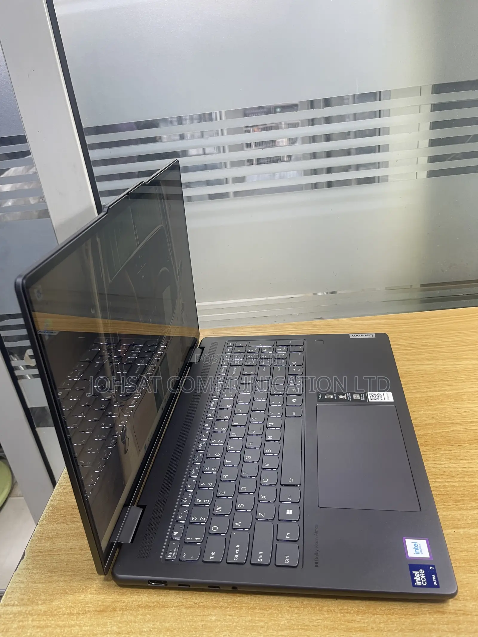 Laptop Lenovo Yoga 7i 16GB Intel Core Ultra 7 SSD 1T