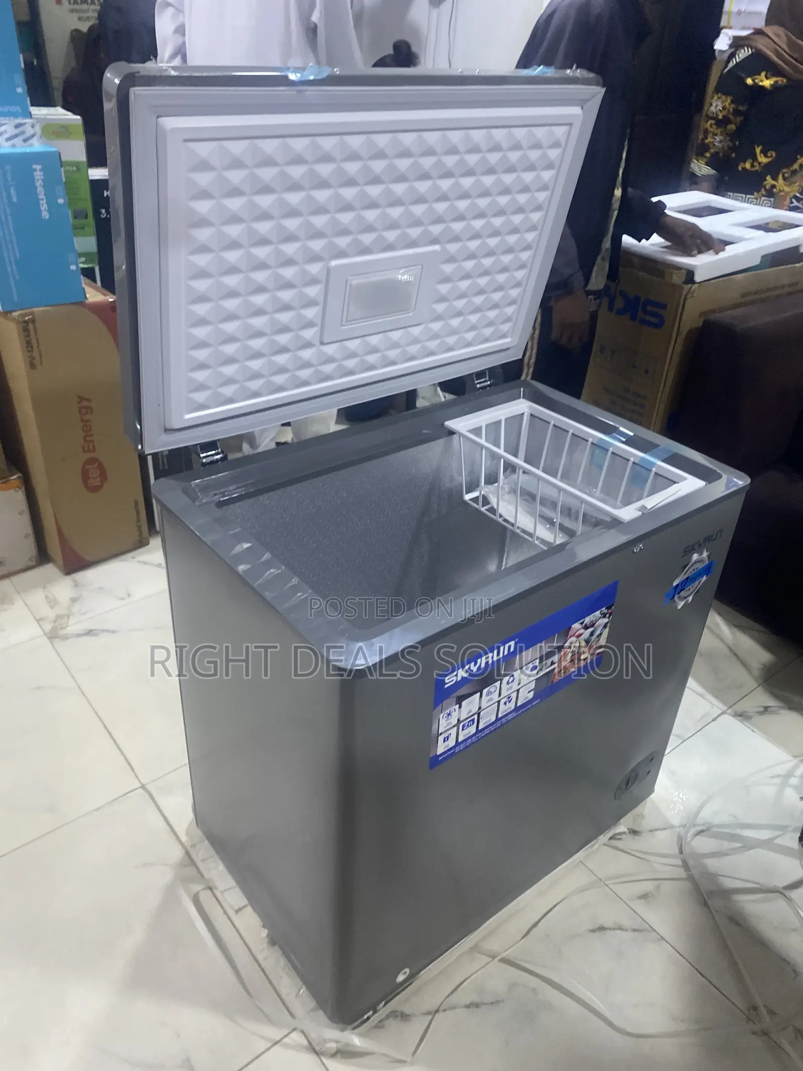 Commercial Skyrun 155L Chest Freezer