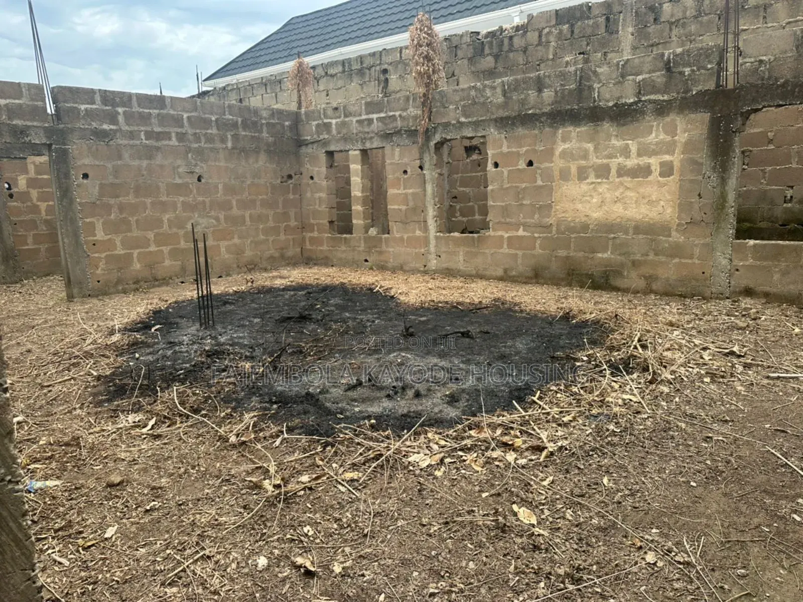 4bdrm Duplex in Tella Estate, Akobo for sale