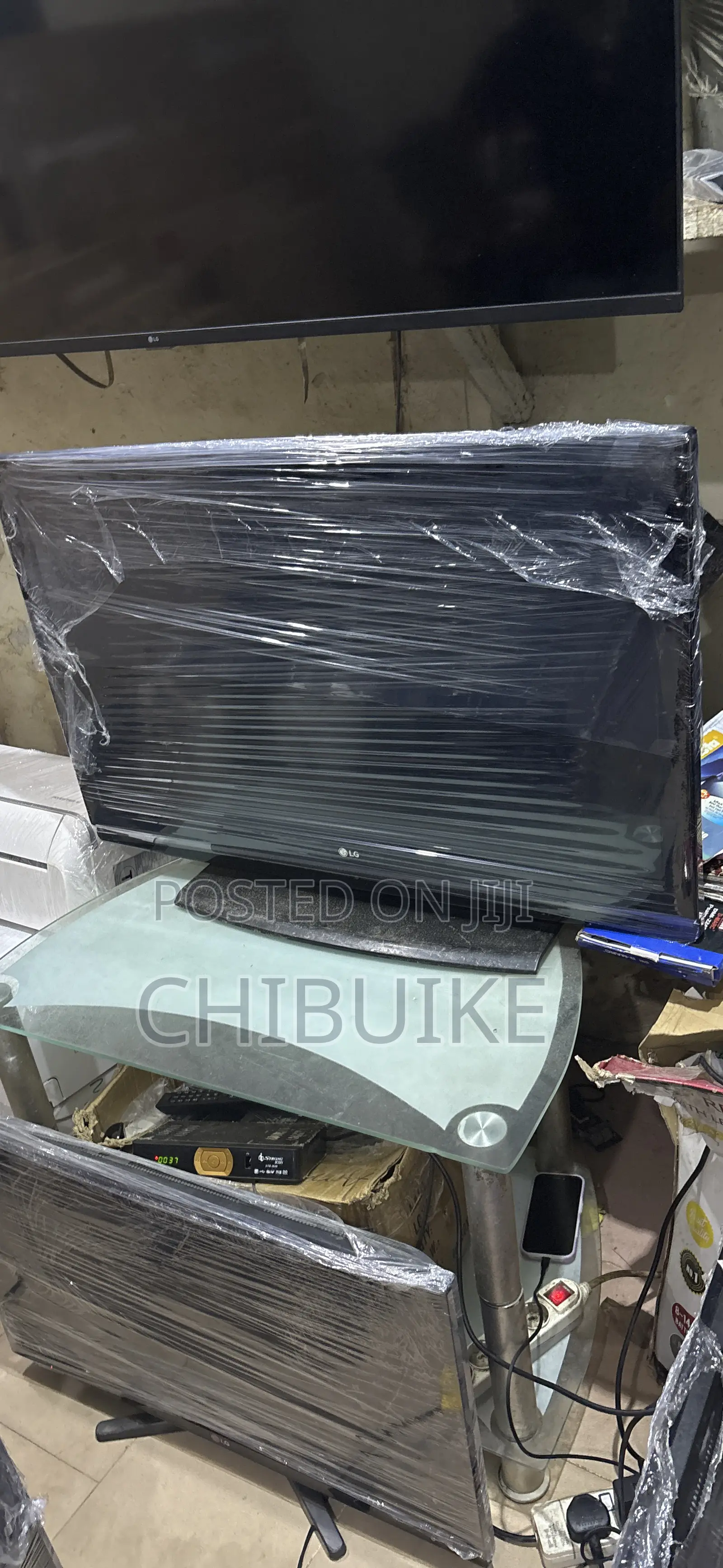 43inches LG LCD