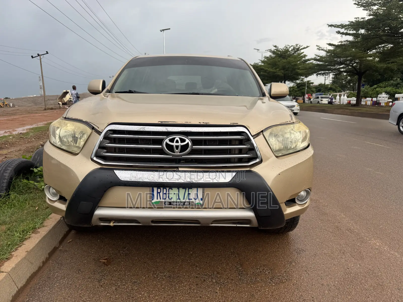 Toyota Highlander Limited 2010 Gold
