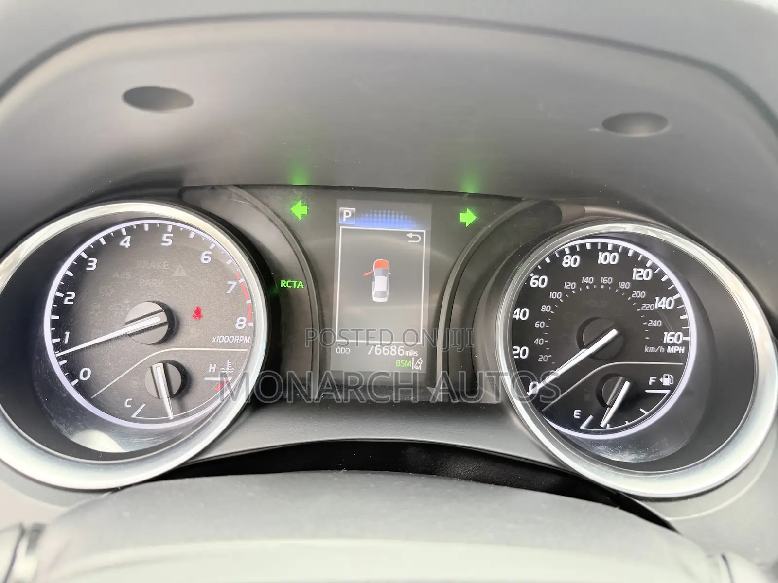 Toyota Camry SE FWD (2.5L 4cyl 8AM) 2018 Gray
