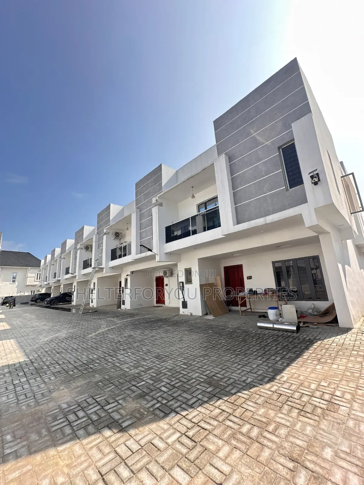 4bdrm Duplex in Lekki Phase 1 for sale