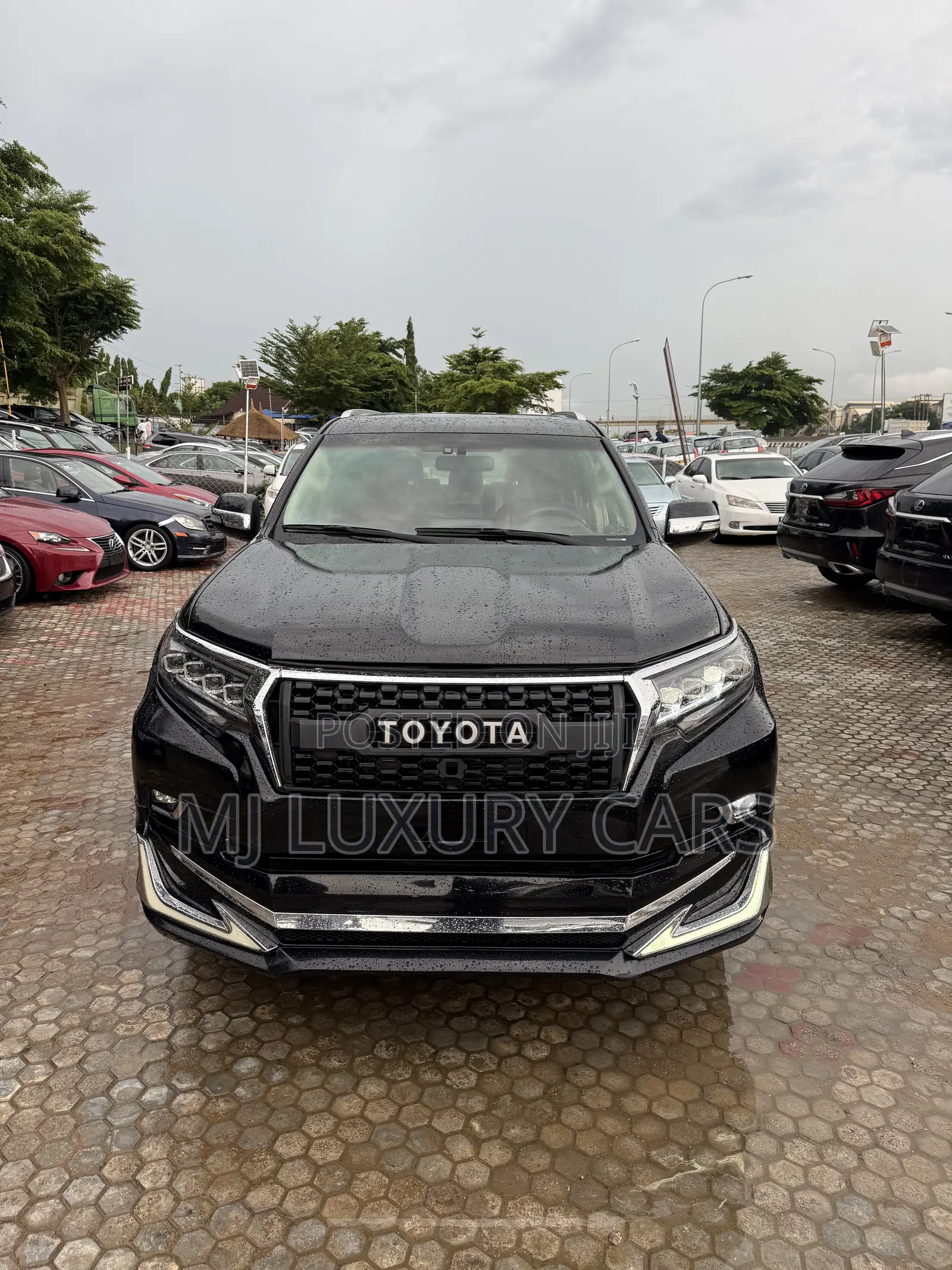 Toyota Land Cruiser 2022 Black