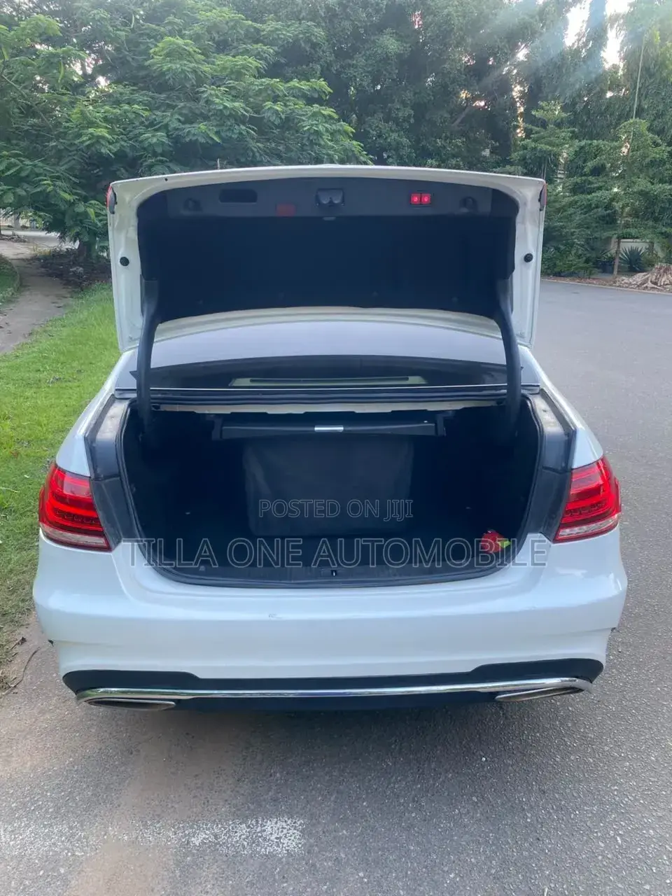 Mercedes-Benz E350 2014 White