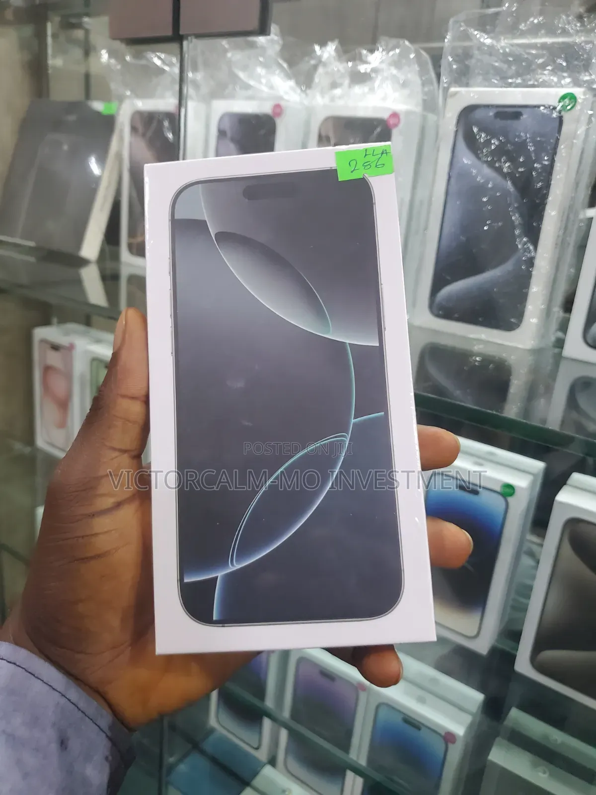 New Apple iPhone 16 Pro Max 256 GB Silver