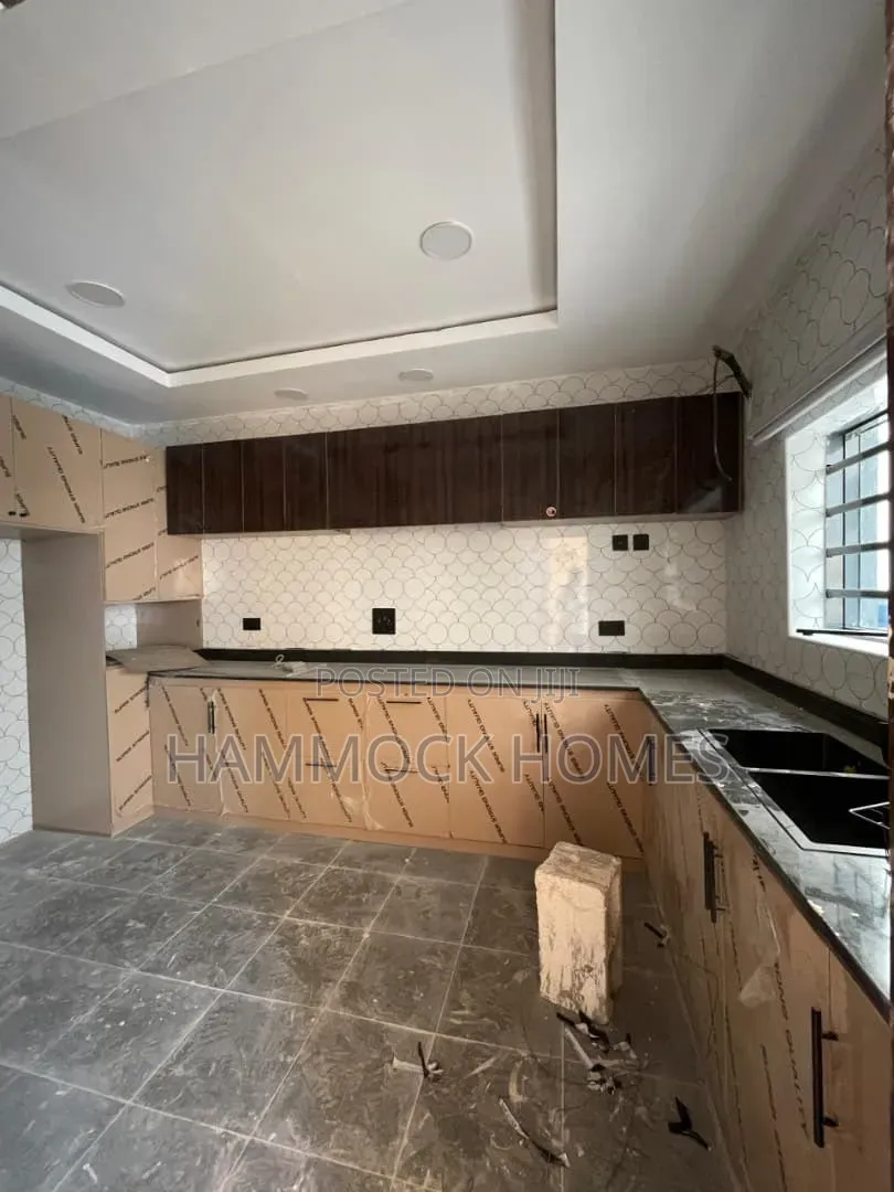 3bdrm Block of Flats in Carlton Gate Estate, Akobo for rent