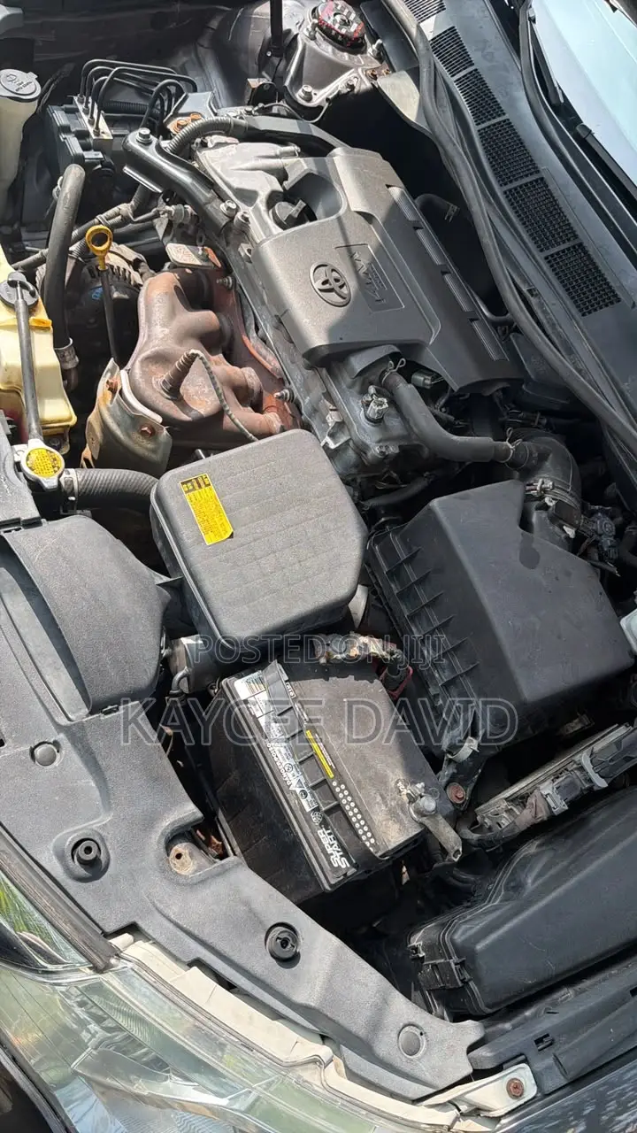 Toyota Camry LE 4dr Sedan (2.5L 4cyl 6A) 2013 Gray