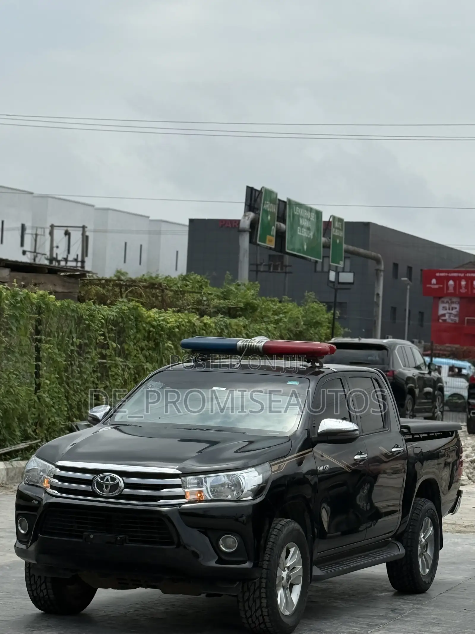 Toyota Hilux 2020 Black