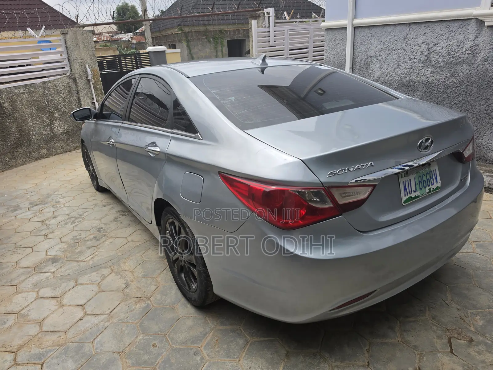 Hyundai Sonata Limited Sedan FWD (2.4L 4cyl 6A) 2012 Gray