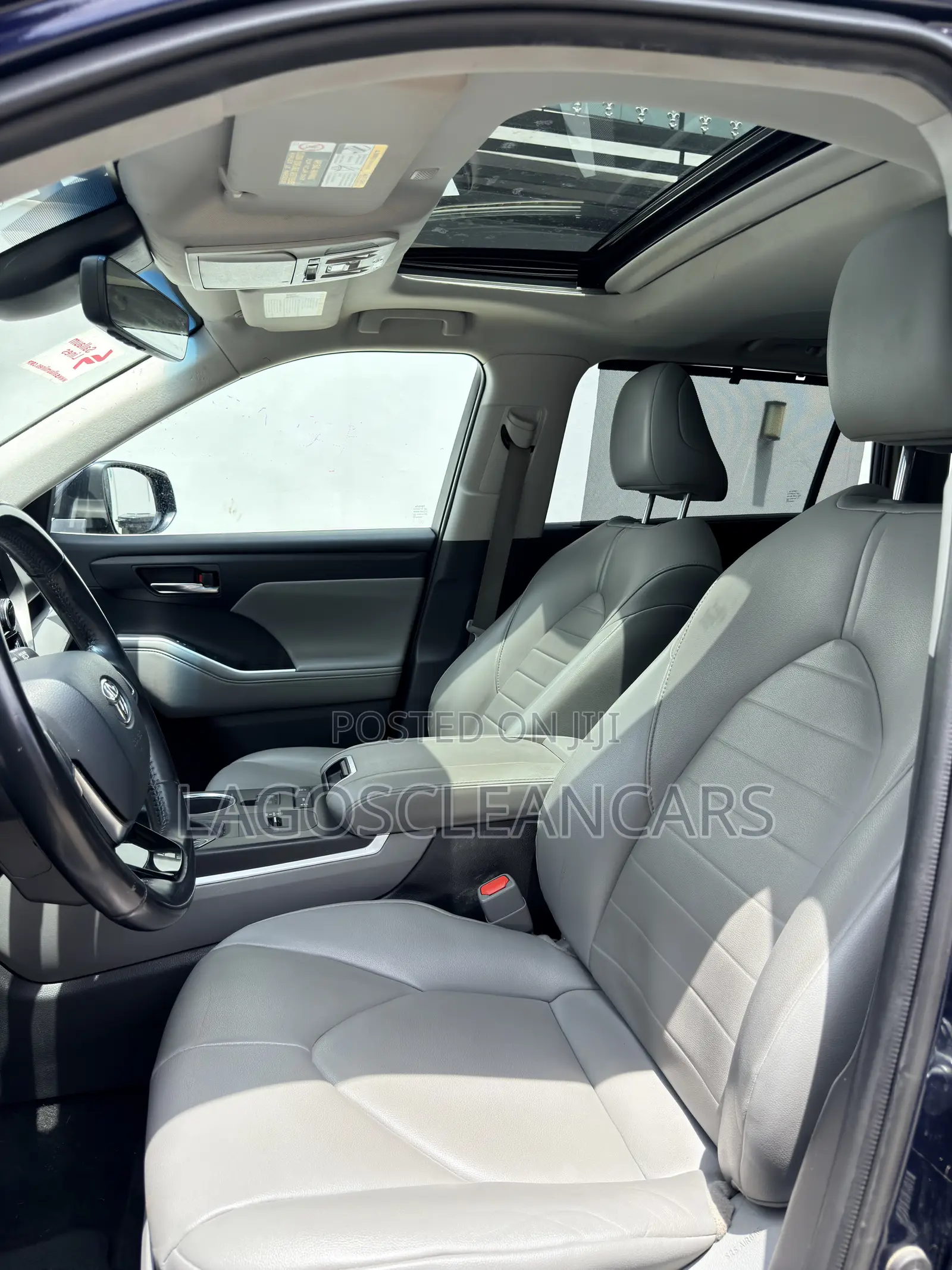 Toyota Highlander XLE 2021 Blue