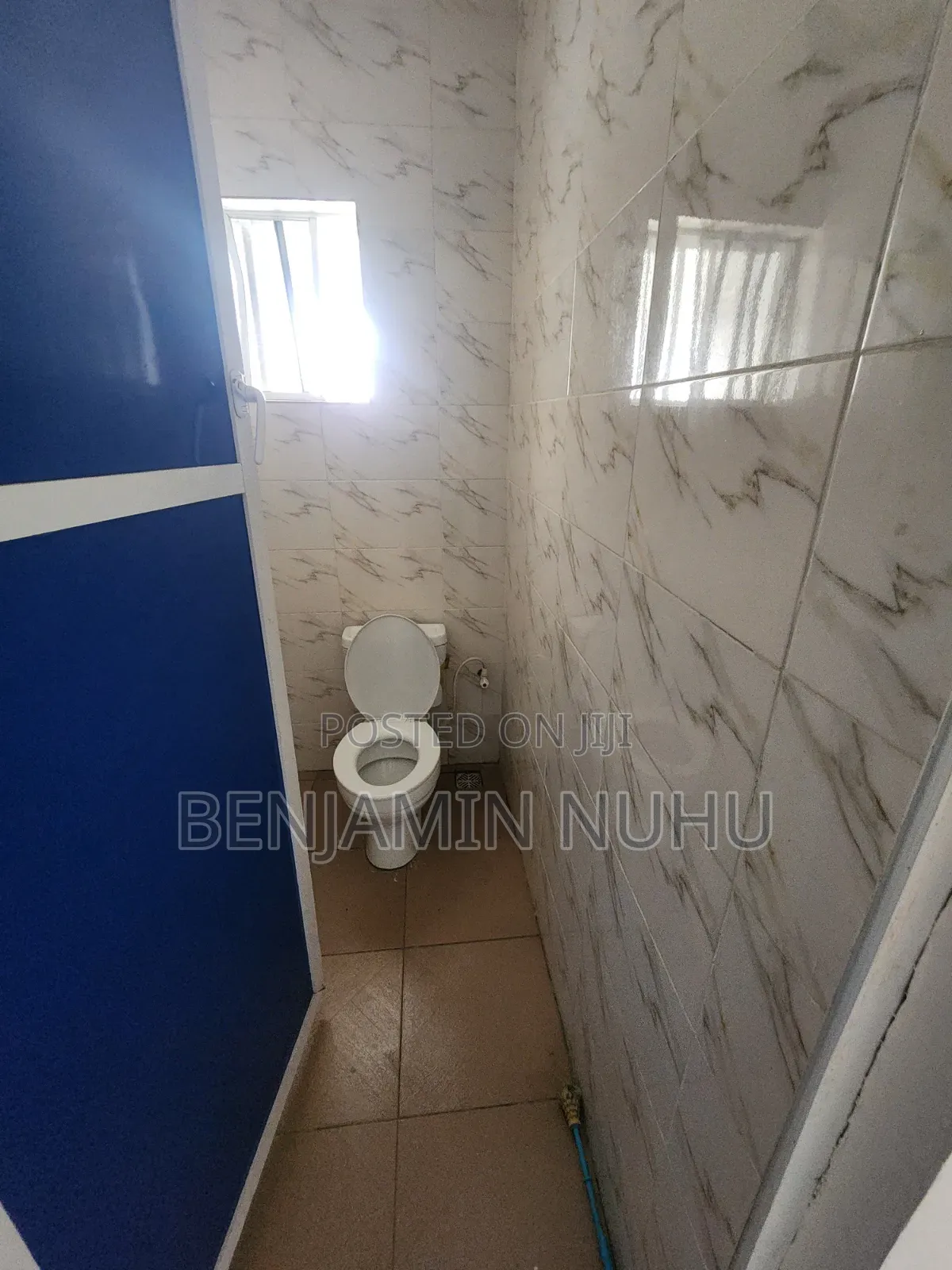 1bdrm Block of Flats in In A Close Facing, Off Lekki-Epe Expressway