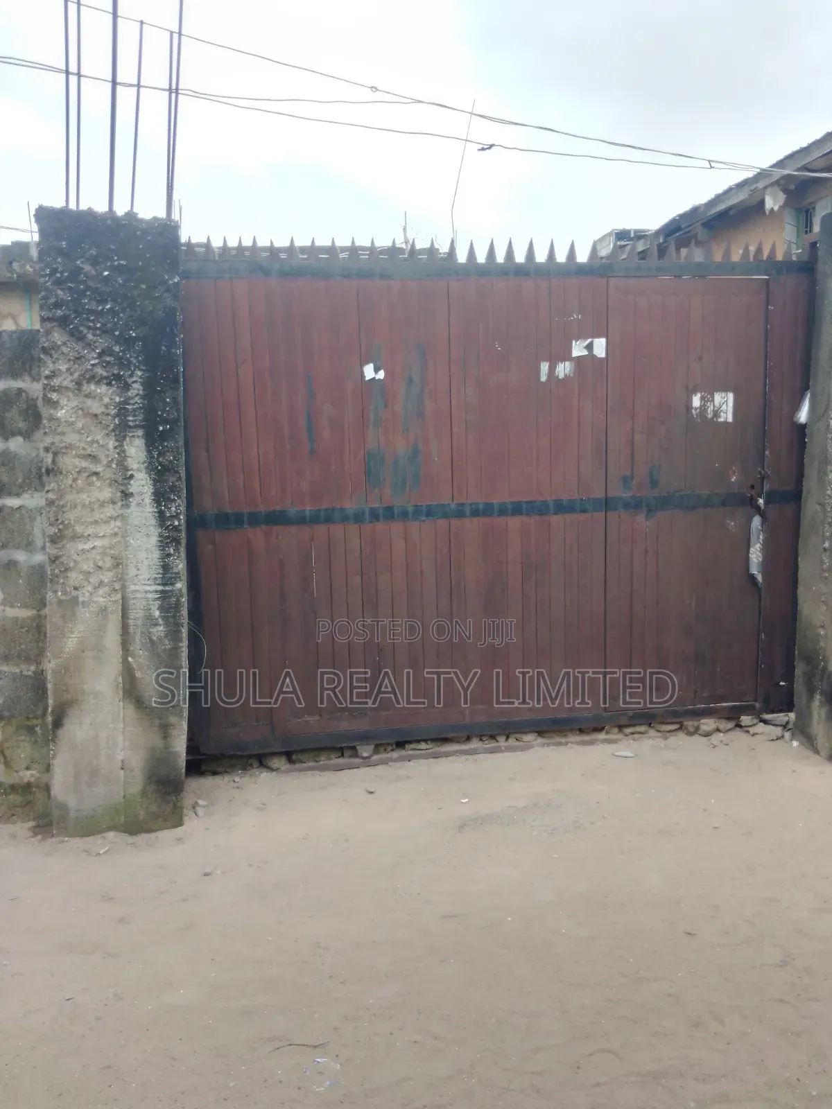 Furnished 4bdrm House in Okokomaiko for sale