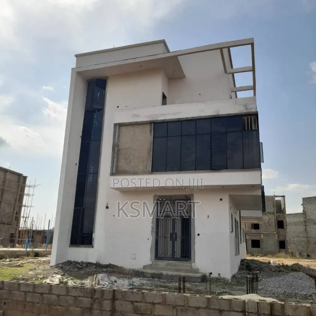 6bdrm Duplex in Maralago Lake City, Kubwa for sale