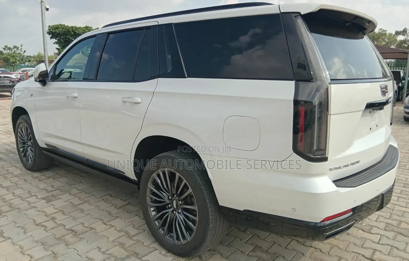 Cadillac Escalade 4WD 4dr Premium Luxury Platinum 2025 White