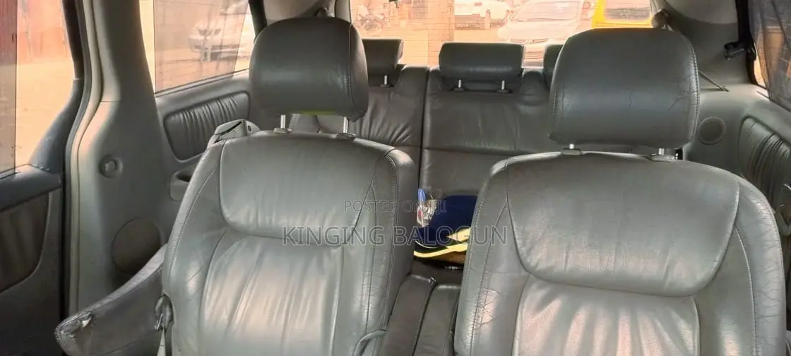 Toyota Sienna 2005